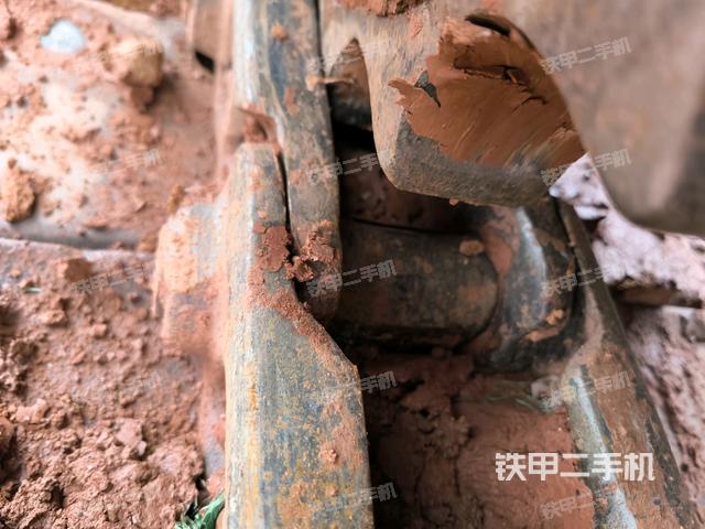 左側(cè)行走馬達(dá)蓋板(行走機(jī)構(gòu)) 左側(cè)行走馬達(dá)蓋板(行走機(jī)構(gòu))