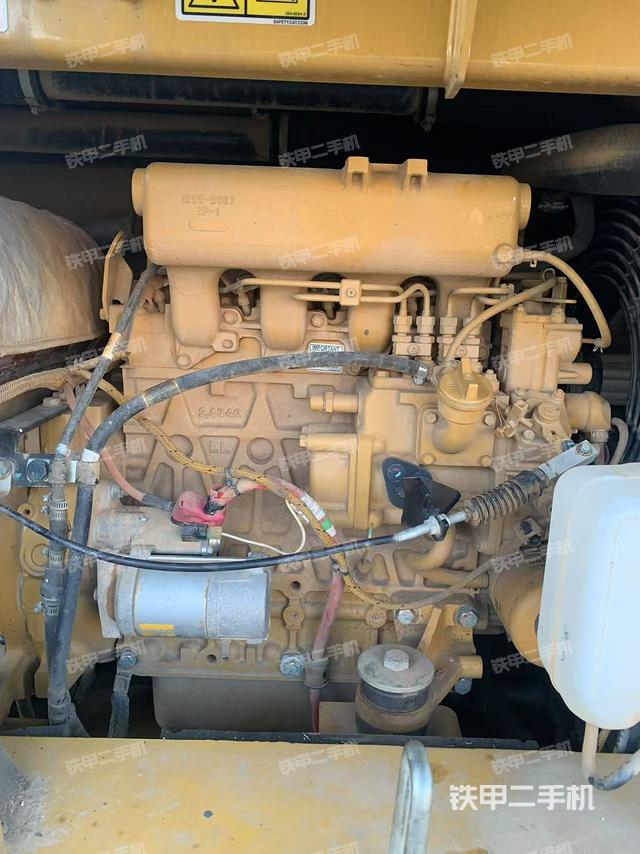 發(fā)動(dòng)機(jī)整體俯視(整機(jī)外觀) 發(fā)動(dòng)機(jī)整體俯視(整機(jī)外觀)