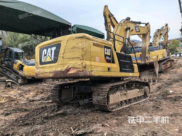 左后45(整機(jī)外觀) 左后45(整機(jī)外觀)