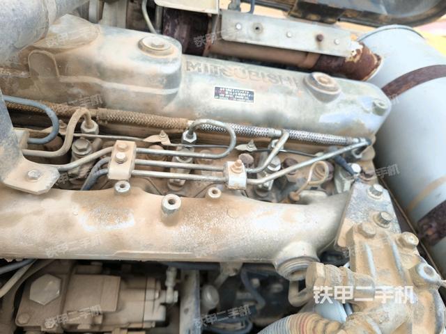 回轉(zhuǎn)馬達(dá)（上車部件）