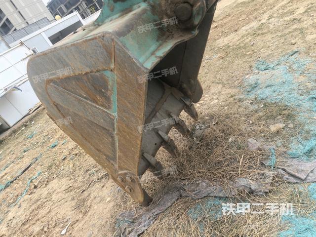 鏟斗45度(工作和回轉(zhuǎn)裝置) 鏟斗45度(工作和回轉(zhuǎn)裝置)