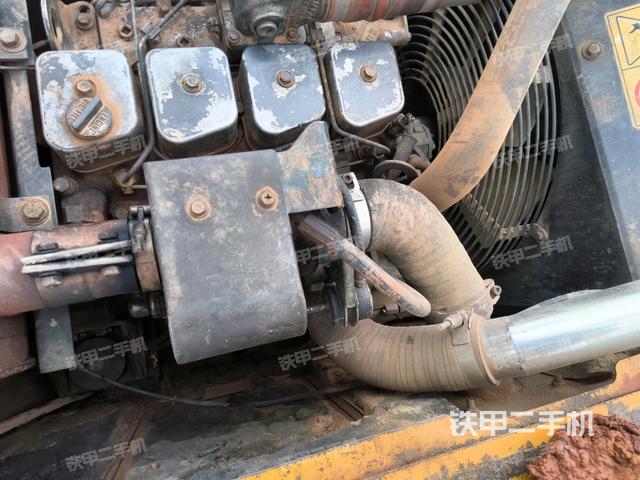 水箱+風(fēng)扇特寫(上車部件) 水箱+風(fēng)扇特寫(上車部件)