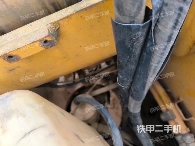 中央回轉(zhuǎn)接頭特寫（上車部件）