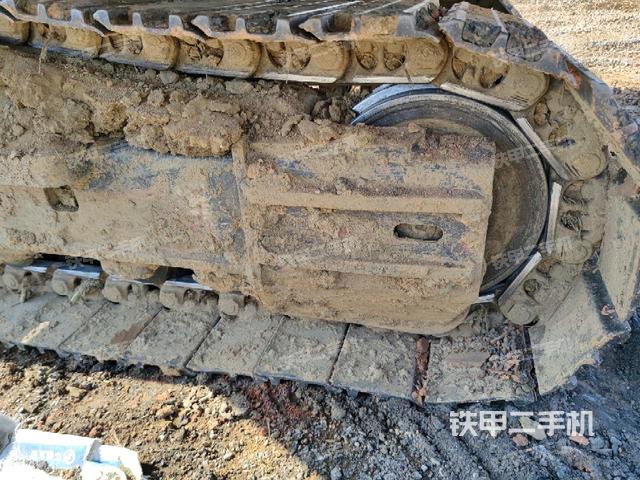 右侧行走马达盖板(行走机构) 右侧行走马达盖板(行走机构)