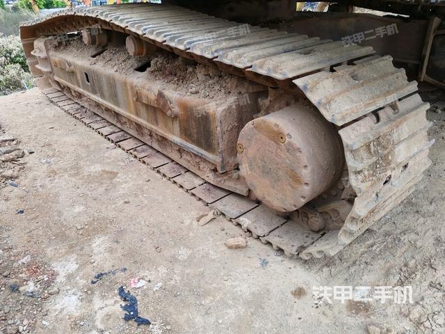 單側(cè)履帶整體（整機(jī)外觀）