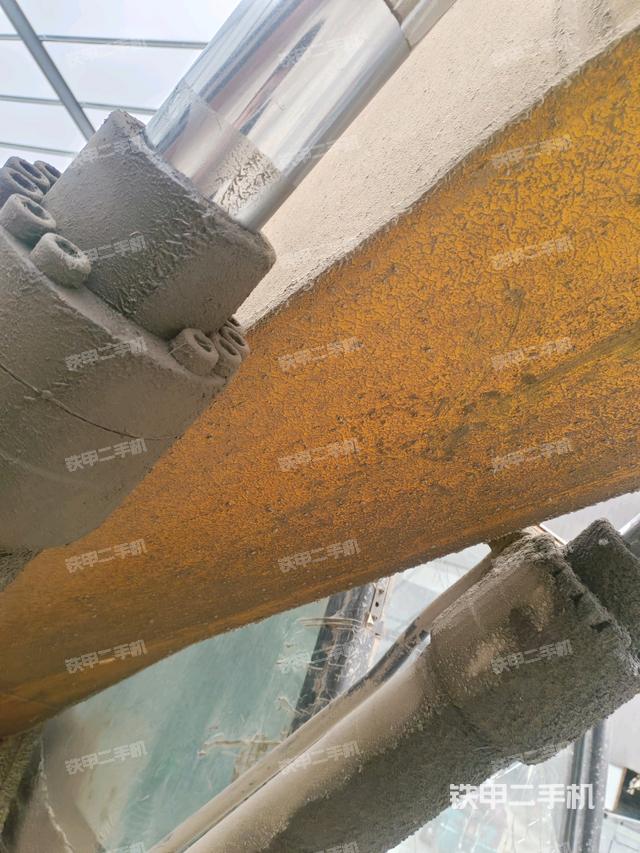 大臂油缸整體?豎拍(工作和回轉(zhuǎn)裝置) 大臂油缸整體?豎拍(工作和回轉(zhuǎn)裝置)