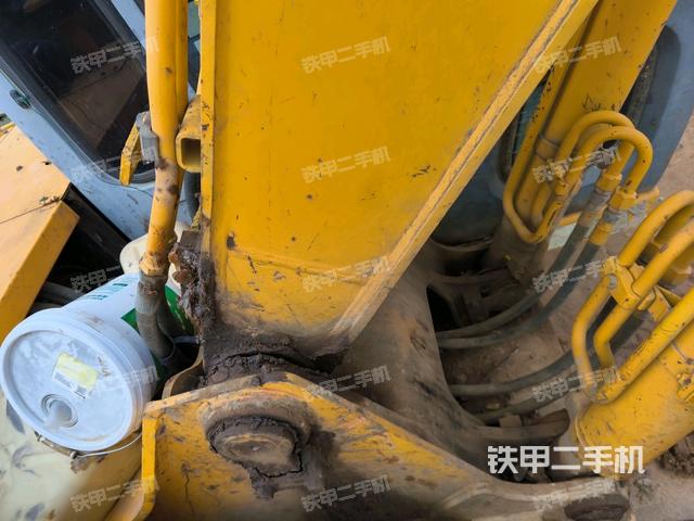 小臂整體左后（工作和回轉(zhuǎn)裝置）