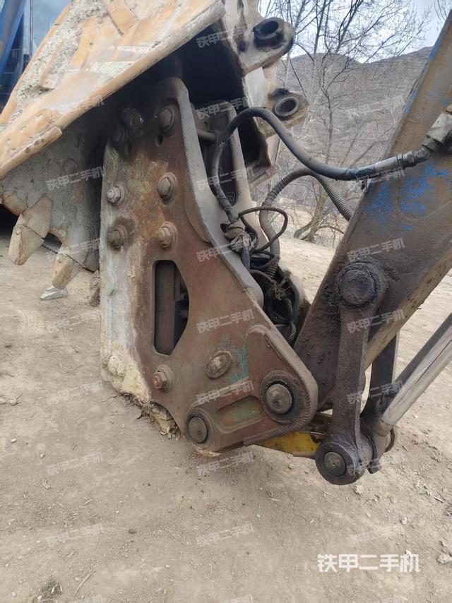 整機左側(cè)(設(shè)備外觀及核心部件) 整機左側(cè)(設(shè)備外觀及核心部件)