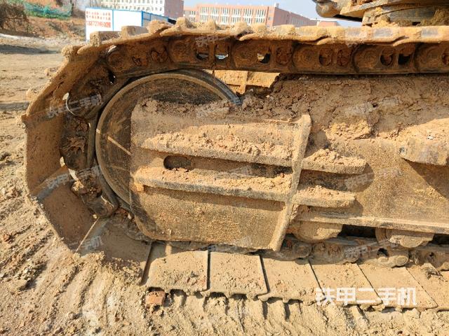 左側(cè)行走馬達(dá)蓋板（行走機(jī)構(gòu)）