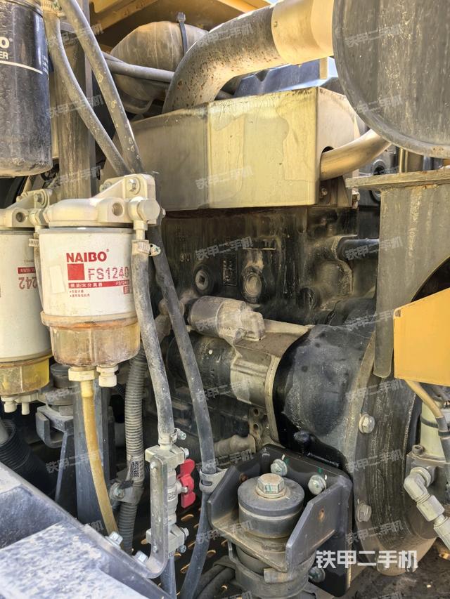 發(fā)動(dòng)機(jī)室（上車部件）