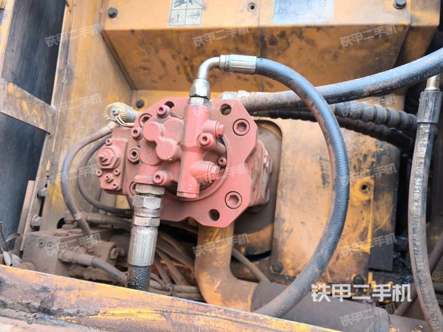 散熱器正面(大件艙室) 散熱器正面(大件艙室)