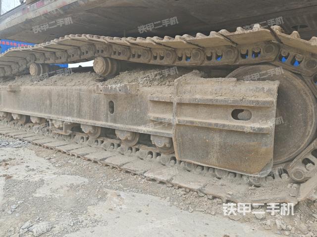 左導(dǎo)向輪（行走機(jī)構(gòu)）