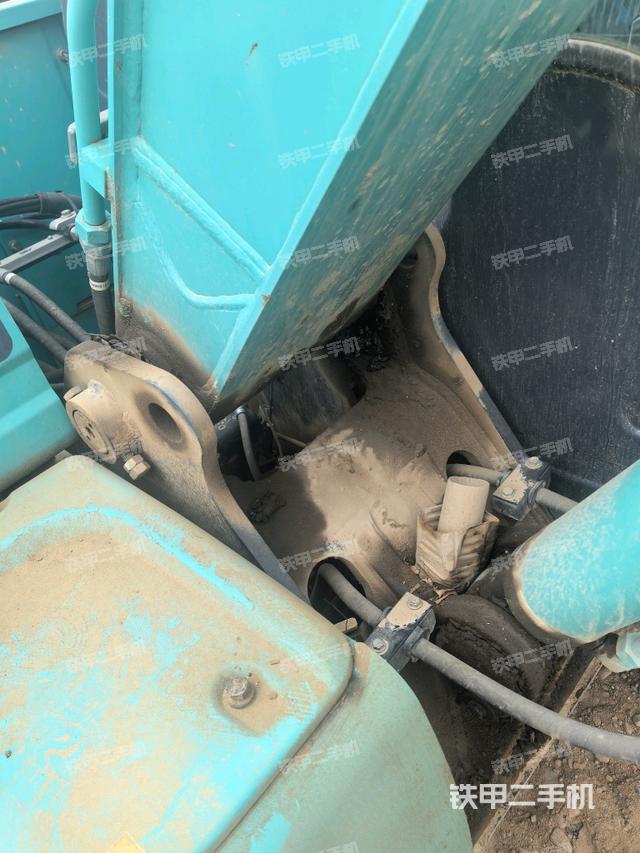 大臂根部?斜(工作和回轉(zhuǎn)裝置) 大臂根部?斜(工作和回轉(zhuǎn)裝置)