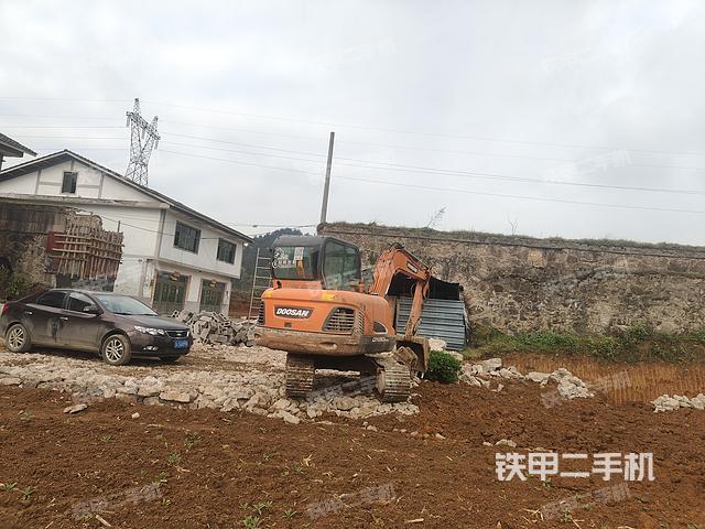 整機右后45°(整機外觀) 整機右后45°(整機外觀)