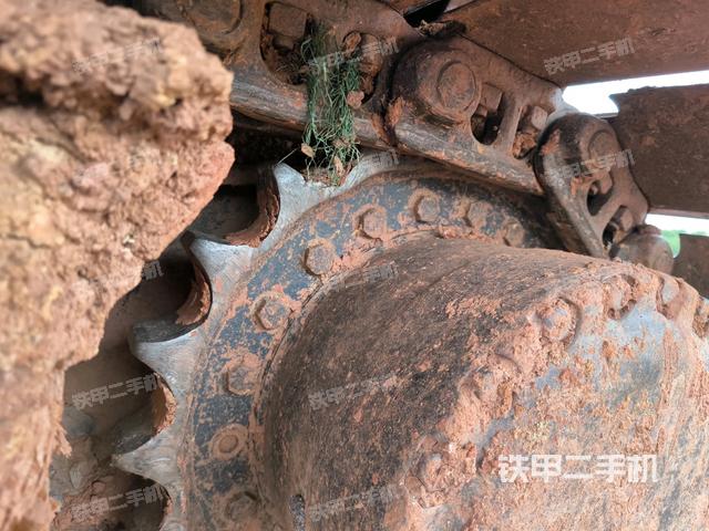 右側(cè)履帶整體(行走機(jī)構(gòu)) 右側(cè)履帶整體(行走機(jī)構(gòu))