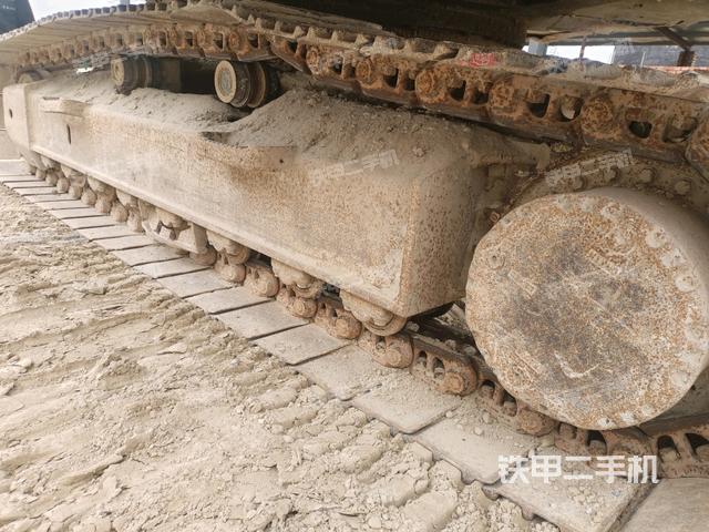 右側(cè)行走馬達(dá)蓋板(行走機(jī)構(gòu)) 右側(cè)行走馬達(dá)蓋板(行走機(jī)構(gòu))