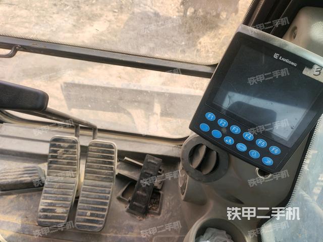 小時(shí)表(駕駛室部分) 小時(shí)表(駕駛室部分)