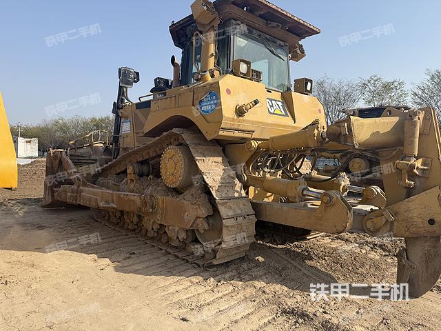 整機(jī)左側(cè)（設(shè)備外觀及核心部件）