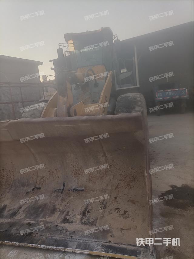 工作裝置整體（整機(jī)外觀及大件）