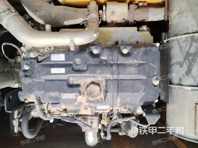 氣門室蓋螺絲特寫（上車部件）