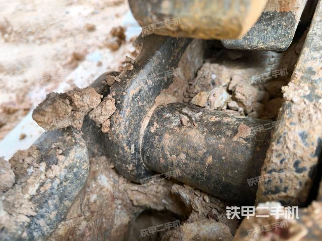 左驅(qū)動(dòng)輪（行走機(jī)構(gòu)）