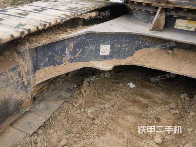 單側(cè)履帶整體（整機(jī)外觀）