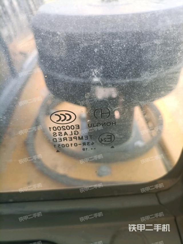 后窗玻璃角標(biāo)（駕駛室部分）