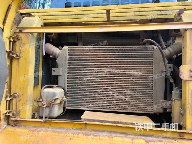 液压泵斜45 右(大件舱室) 液压泵斜45 右(大件舱室)