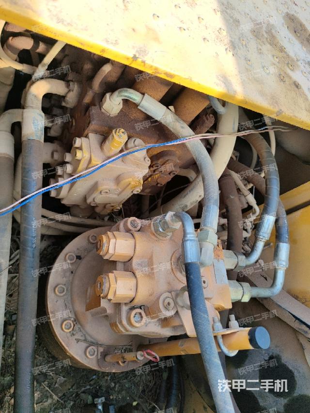 回轉(zhuǎn)馬達(dá)（上車部件）