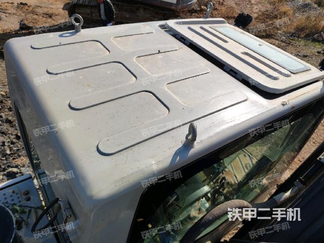 驾驶室顶部俯视(上车部件) 驾驶室顶部俯视(上车部件)