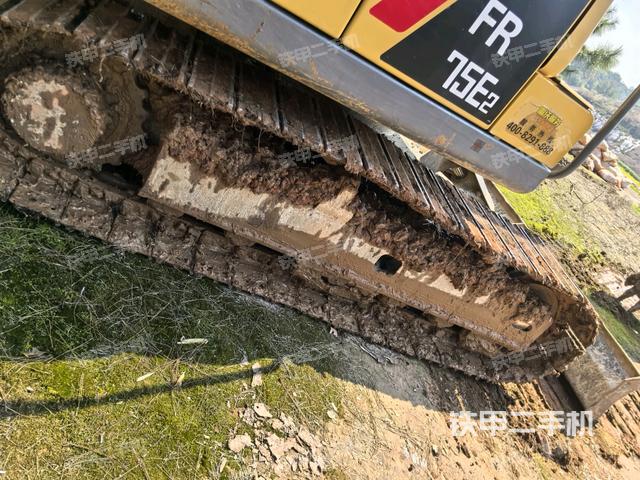 右側(cè)履帶整體?（行走機(jī)構(gòu)）