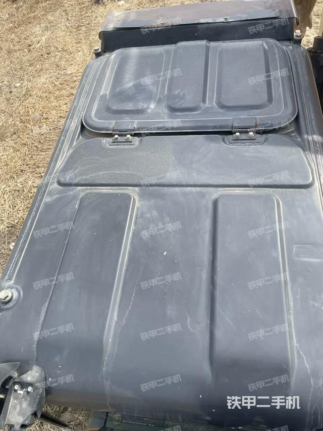 駕駛室頂部（整機(jī)外觀）