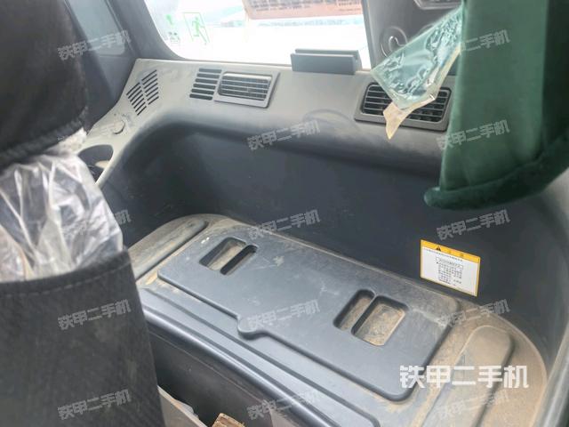 座椅后部(駕駛室部分) 座椅后部(駕駛室部分)