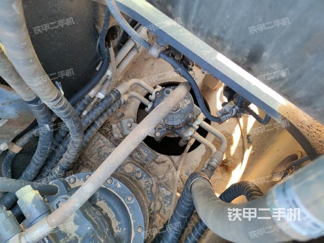 中央回转接头特写(上车部件) 中央回转接头特写(上车部件)