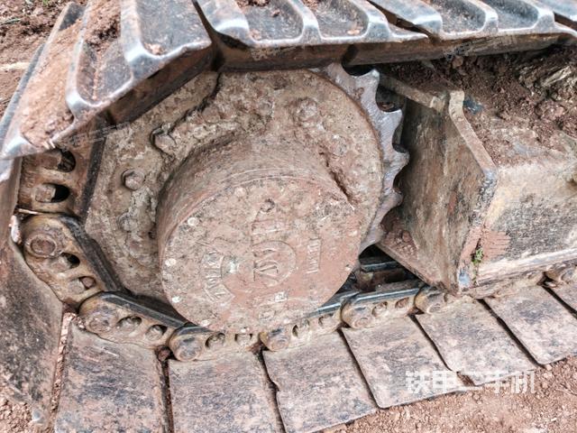 右驅(qū)動輪(行走機構(gòu)) 右驅(qū)動輪(行走機構(gòu))