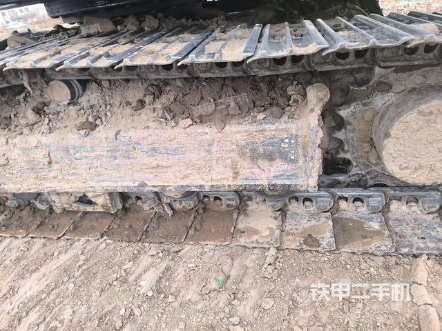 單側(cè)履帶整體（整機(jī)外觀）