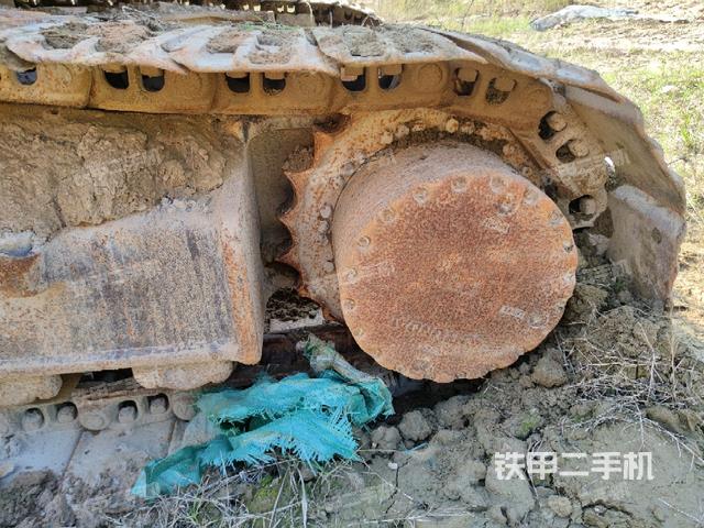 左驅(qū)動(dòng)輪（行走機(jī)構(gòu)）