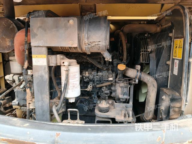 發(fā)動(dòng)機(jī)整體俯視(整機(jī)外觀) 發(fā)動(dòng)機(jī)整體俯視(整機(jī)外觀)