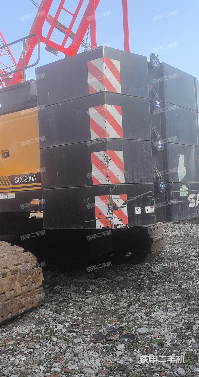 整機右側(cè)(設(shè)備外觀及核心部件) 整機右側(cè)(設(shè)備外觀及核心部件)