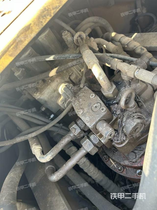 回轉(zhuǎn)馬達(dá)（上車(chē)部件）