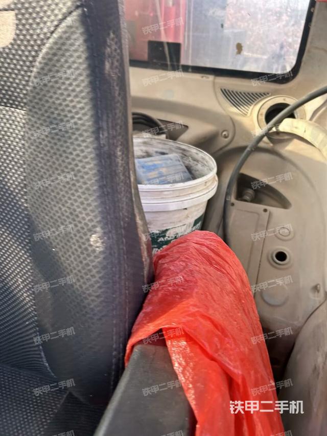 后窗玻璃角標(biāo)（駕駛室部分）