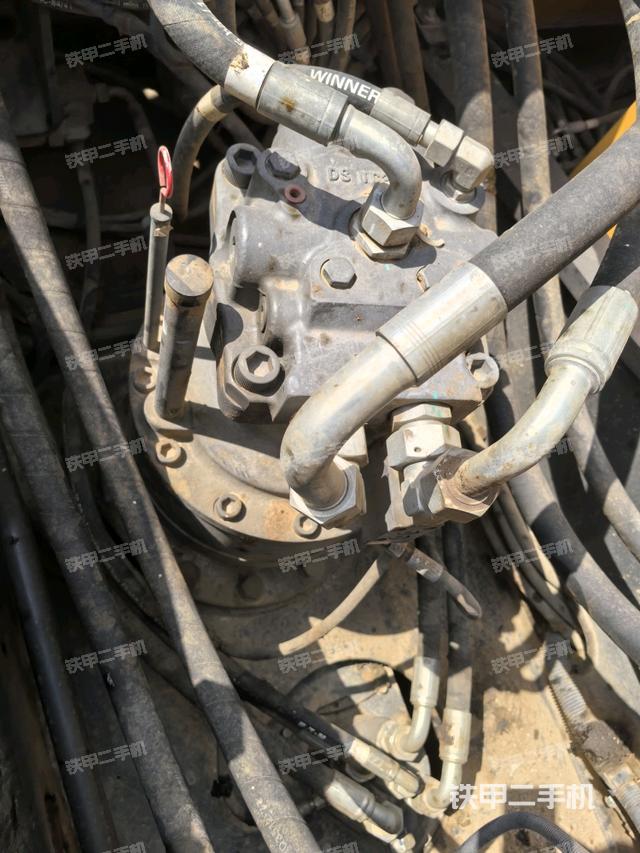 回轉(zhuǎn)馬達(dá)（上車部件）