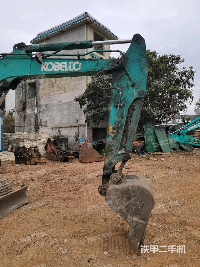 小臂整體右前（工作和回轉(zhuǎn)裝置）