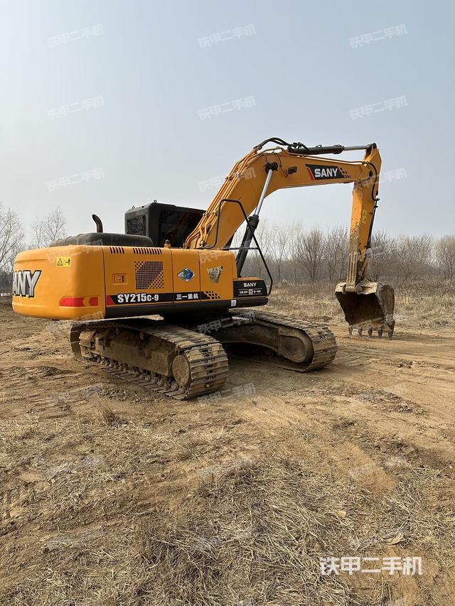 整機(jī)右后45°(整機(jī)外觀) 整機(jī)右后45°(整機(jī)外觀)