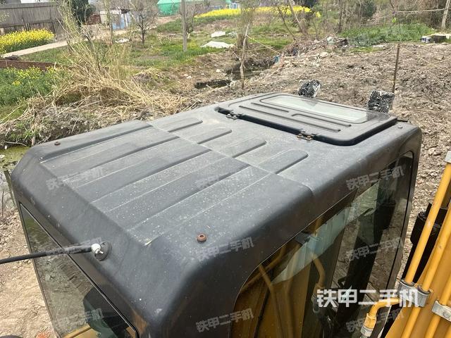 駕駛室頂部（整機(jī)外觀）