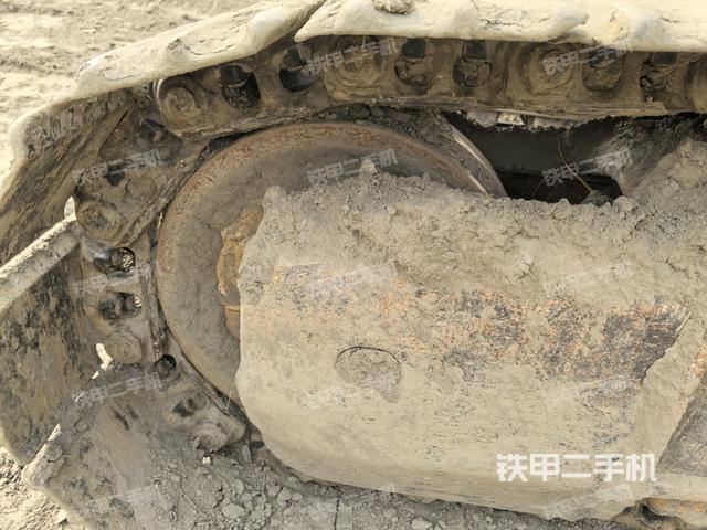 左驅(qū)動(dòng)輪（行走機(jī)構(gòu)）