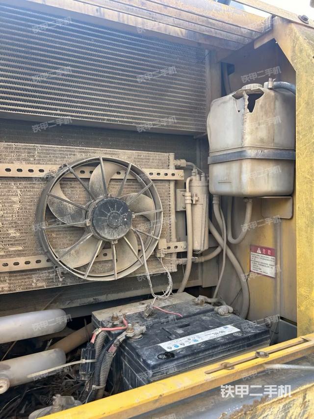 散熱器正面（大件艙室）