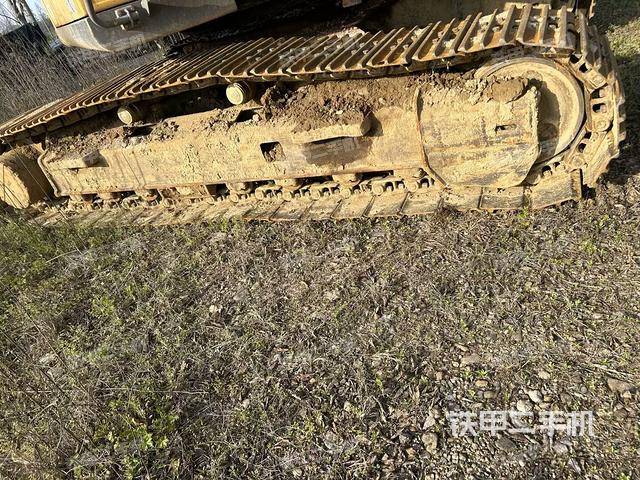 左導(dǎo)向輪（行走機(jī)構(gòu)）