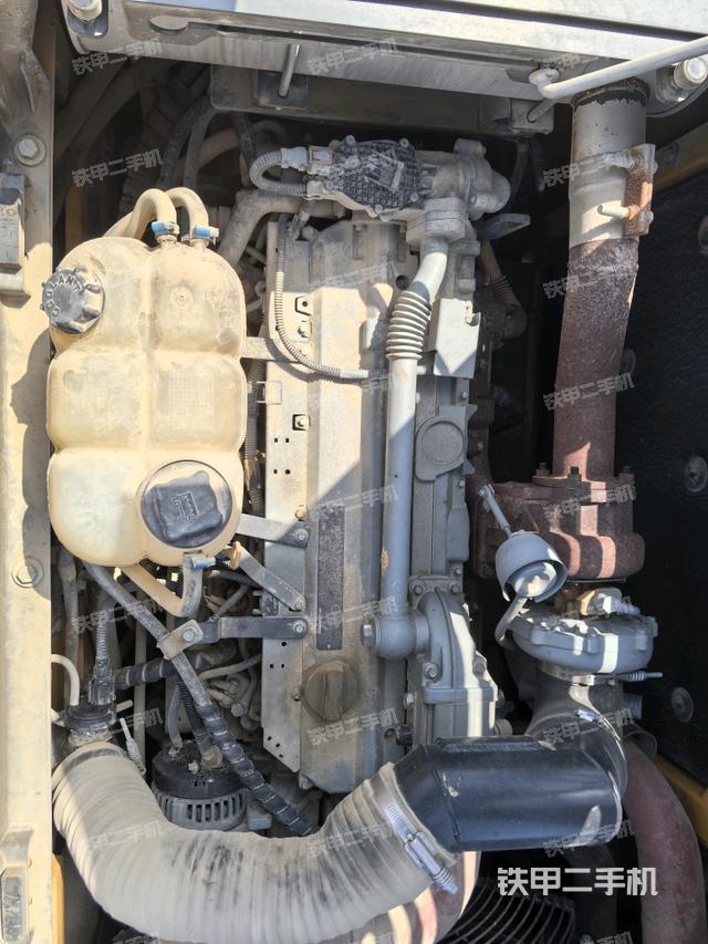 發(fā)動機(jī)室（上車部件）