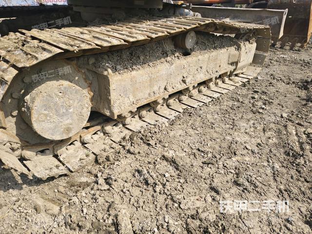 左側(cè)履帶整體?（行走機(jī)構(gòu)）